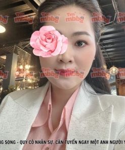 Hồng Song - Quý cô nhân sự, cần tuyển ngay một anh người yêu!