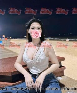 Kim Di - Phu nhân váy công chúa, chờ hoàng tử đến rước