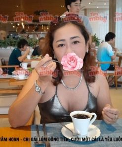 Tâm Hoan - Chị gái lúm đồng tiền, cười một cái là yêu luôn