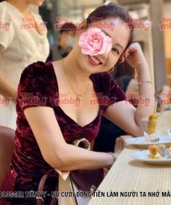Blogger Tiên Vy - Nụ cười đồng tiền làm người ta nhớ mãi