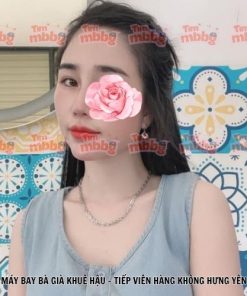 Máy bay bà già Khuê Hậu - Tiếp viên hàng không Hưng Yên