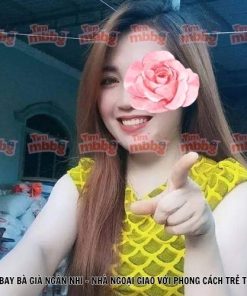 Máy bay bà già Ngân Nhi - Nhà ngoại giao với phong cách trẻ trung