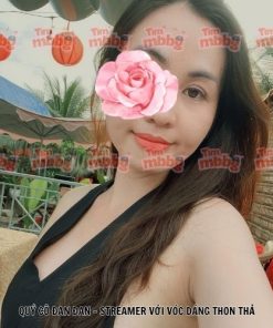Quý cô Đan Đan - Streamer với vóc dáng thon thả